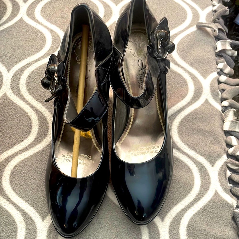 2/$30Patten leather heels brand new size 9